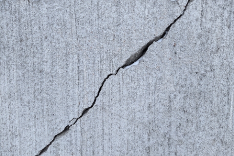 diagonal crack in concrete